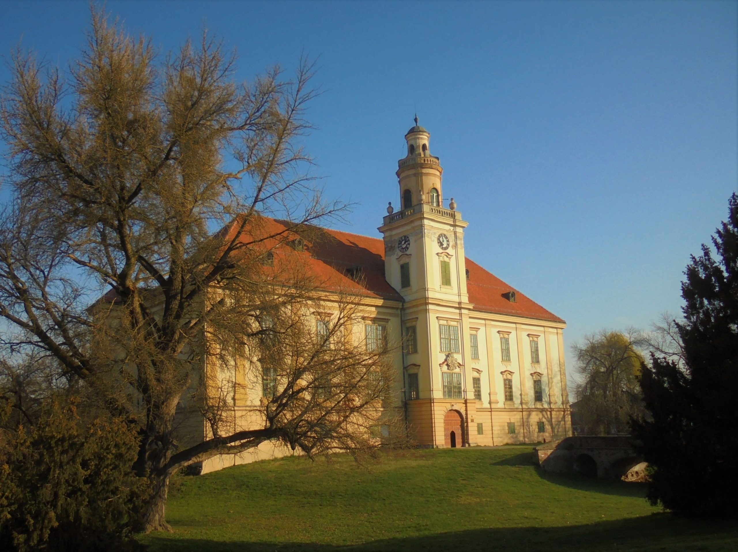 Muzej Valpovštine u dvorcu Prandau-Normann