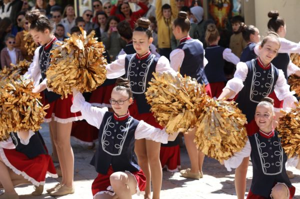 U Sinju održana manifestacija – Doručak na otvorenom za Uskrsni ponedjeljak